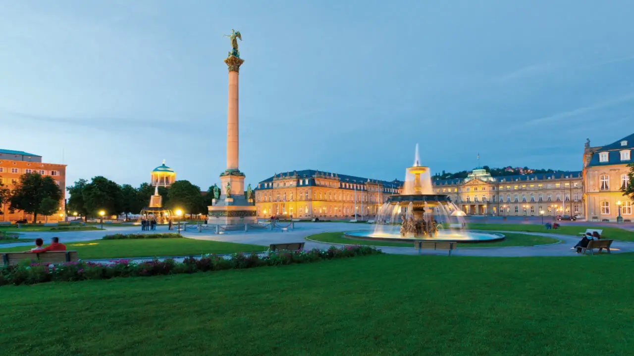 Schlossplatz Stuttgart – kulturelles Wahrzeichen. Kultur in Stuttgart.