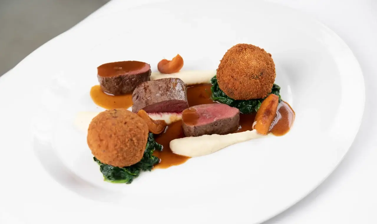 Gourmetgericht in einem Restaurant mit Terrasse in Stuttgart.