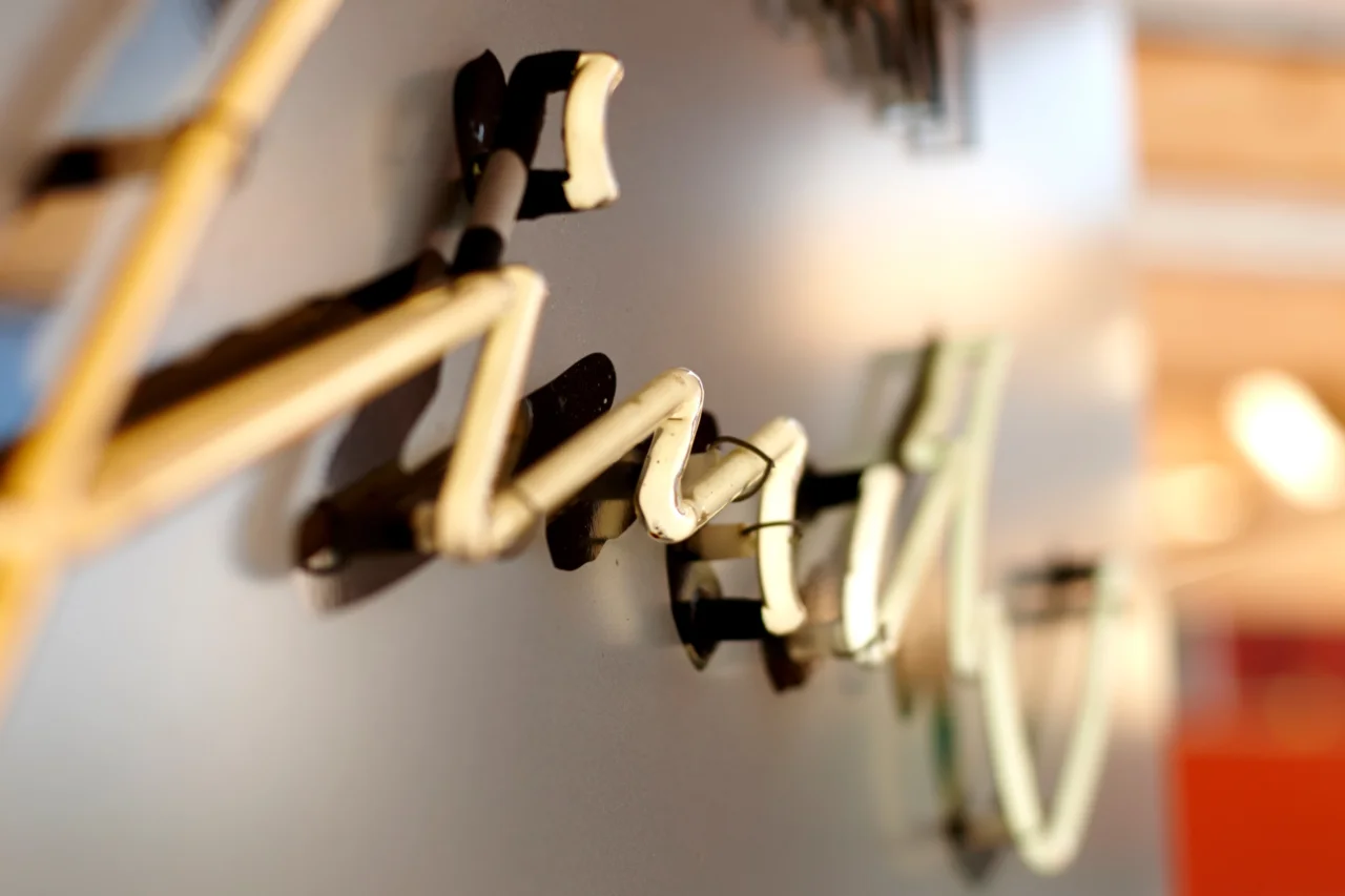 Waldhotel Stuttgart Restaurant Finch Neon Logo
